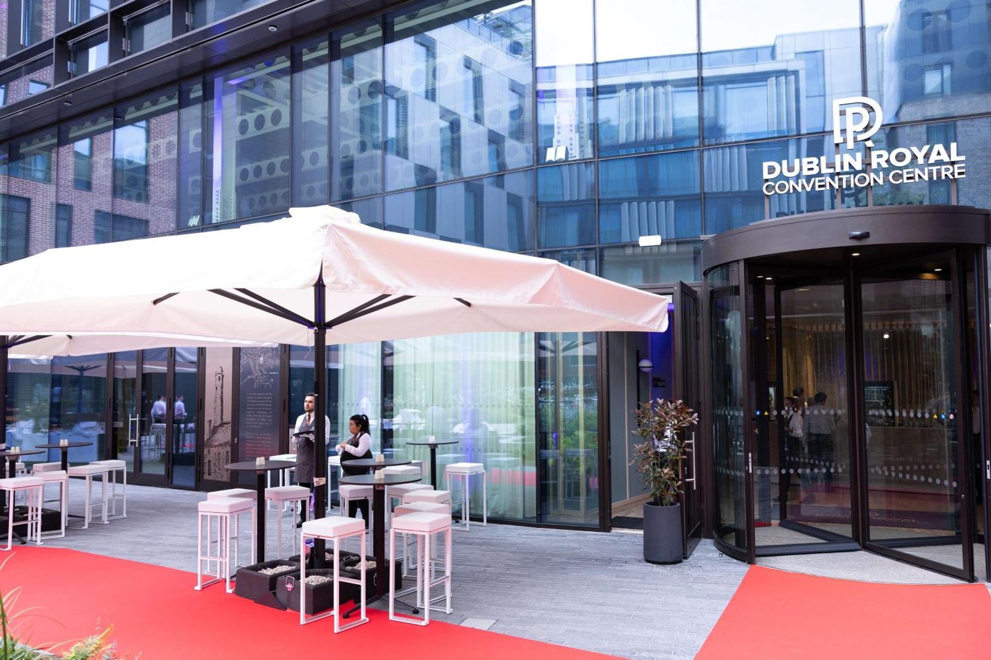Radisson Blu Royal Hotel Dublin Exterior foto